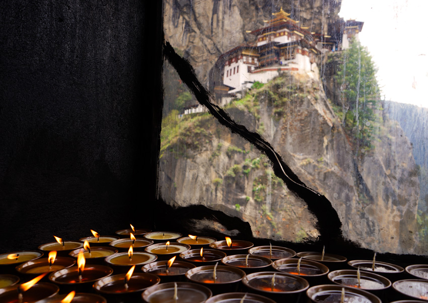 Bhutan-TigersNest-Candles1