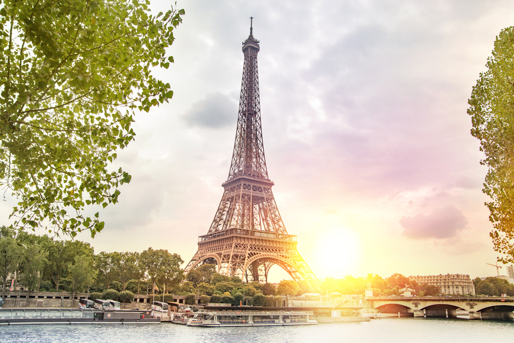 Paris Romantic Travel