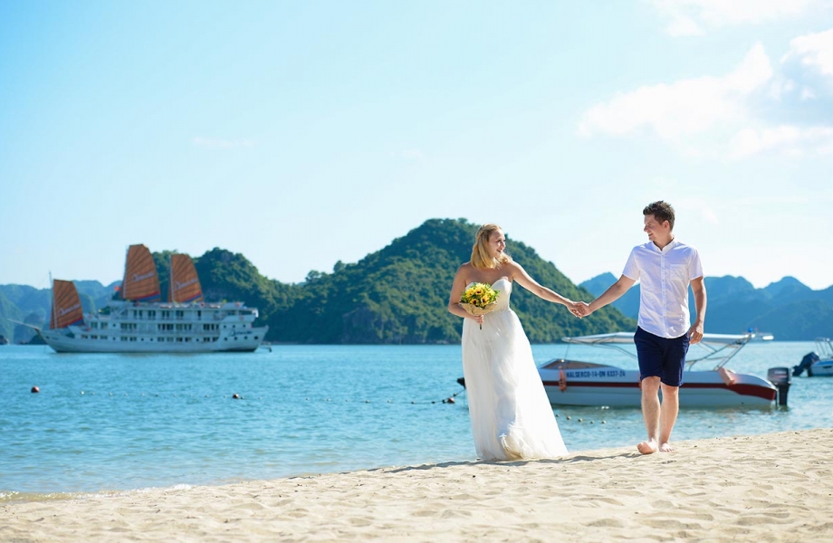 Image Credit : starlightcruiseshalong