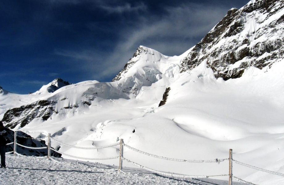 Jungfrau_from_Jungfraujoch