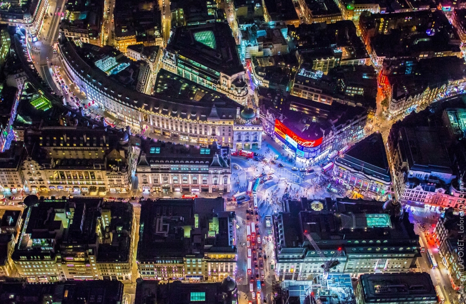 Image Credit : Piccadilly Circus