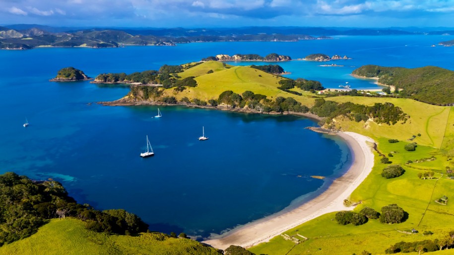 Bay-of-Islands-New-Zealand Bay-of-Islands-New-Zealand