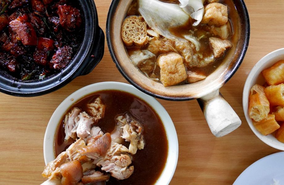 Bak Kut Teh, Pork bone and tea broth, popular in S.E Asia Bak Kut Teh, Pork bone and tea broth, popular in S.E Asia