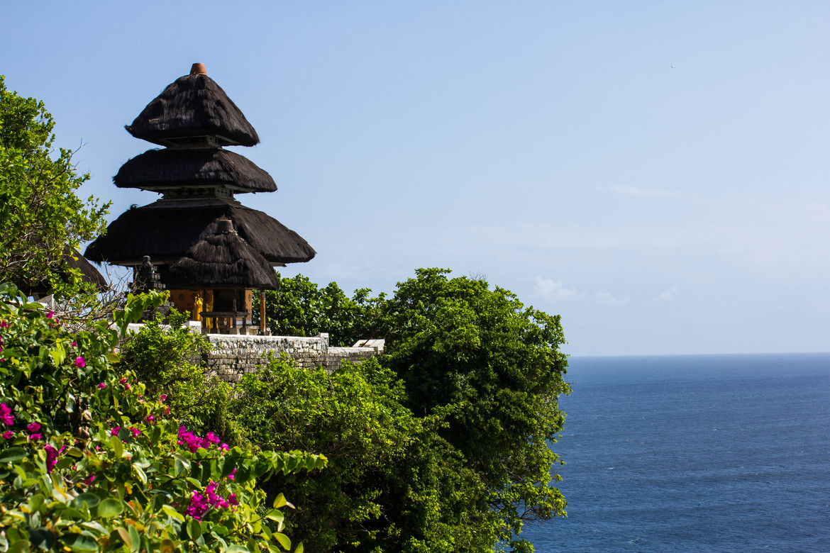 pura-luhur-uluwatu-bali pura-luhur-uluwatu-bali