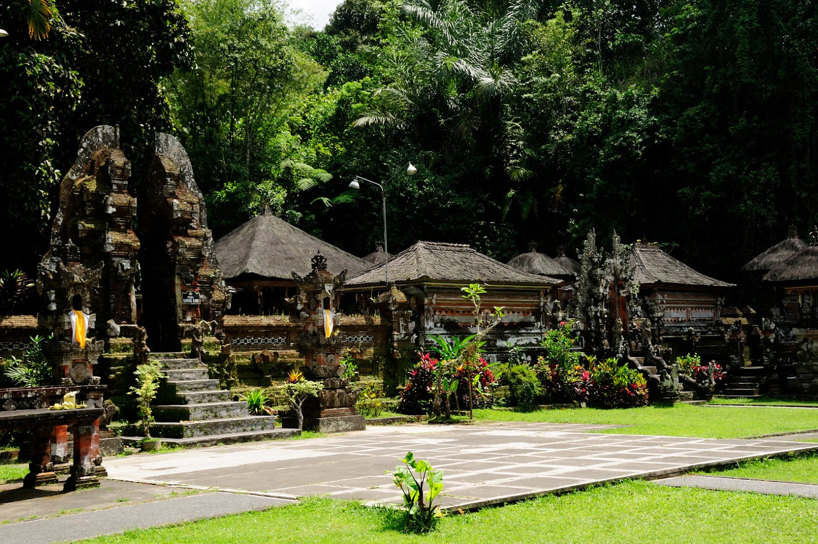 pura_gunung pura_gunung
