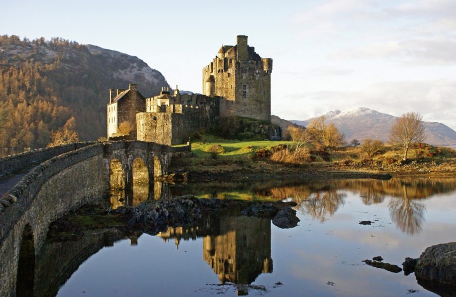 eilean-donan-at-isle-of-skye eilean-donan-at-isle-of-skye