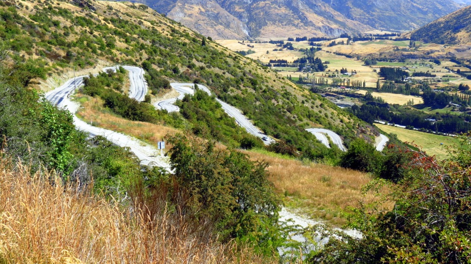 Crowd range road from epic New Zealand vacation Crowd range road from epic New Zealand vacation