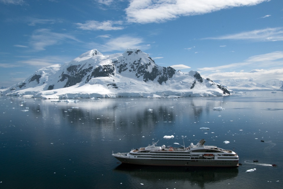 A glimpse of Antarctica A glimpse of Antarctica