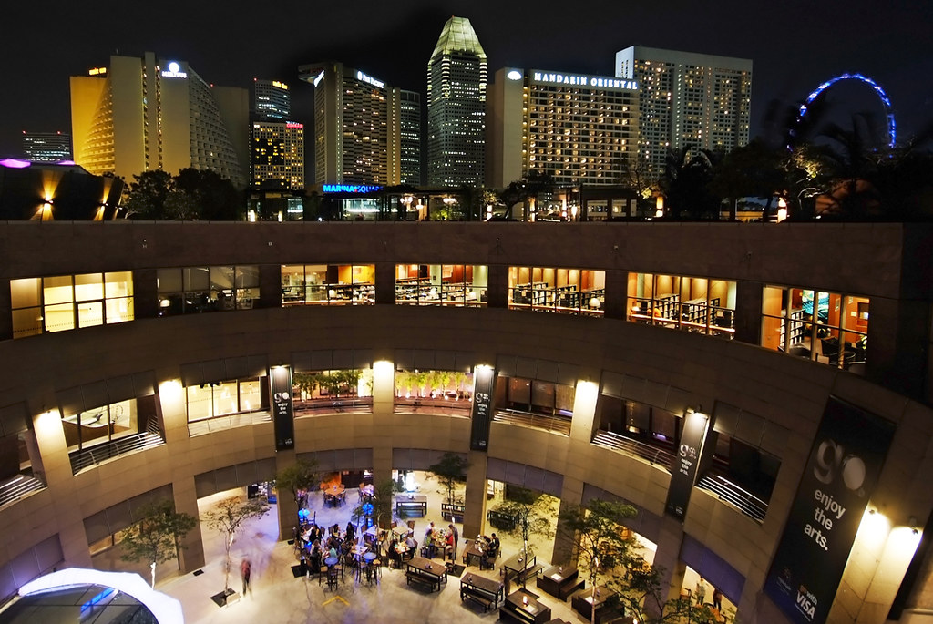 Perpsective view of Esplanade roof garden, a romantic place in Singapore