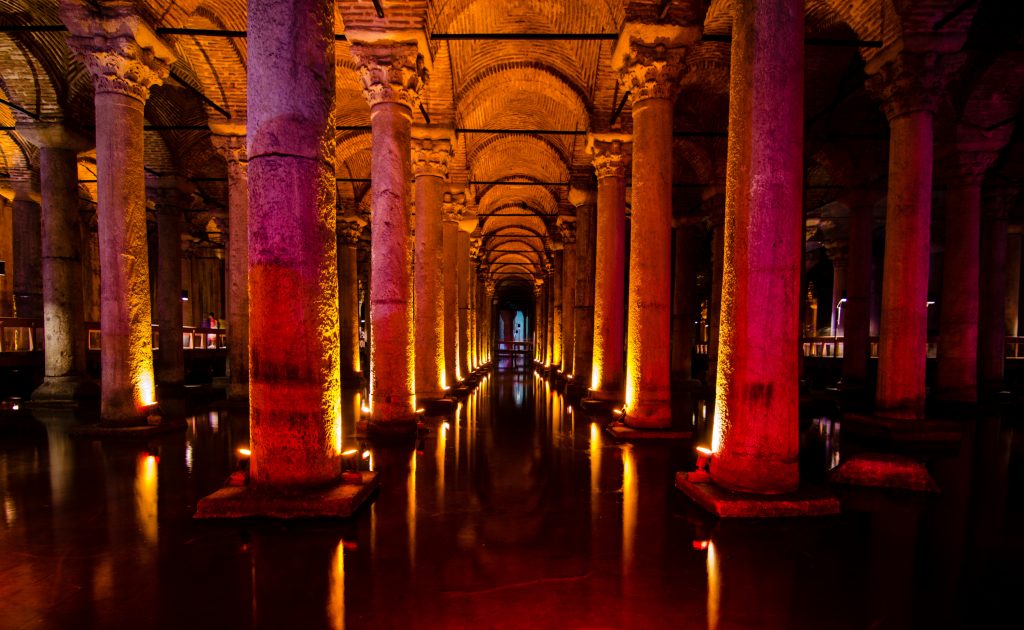 Basilica cistern, Columns, basilica