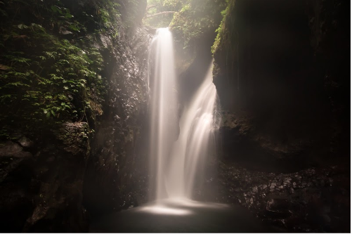 Scenic beauty of Gitgit waterfalls