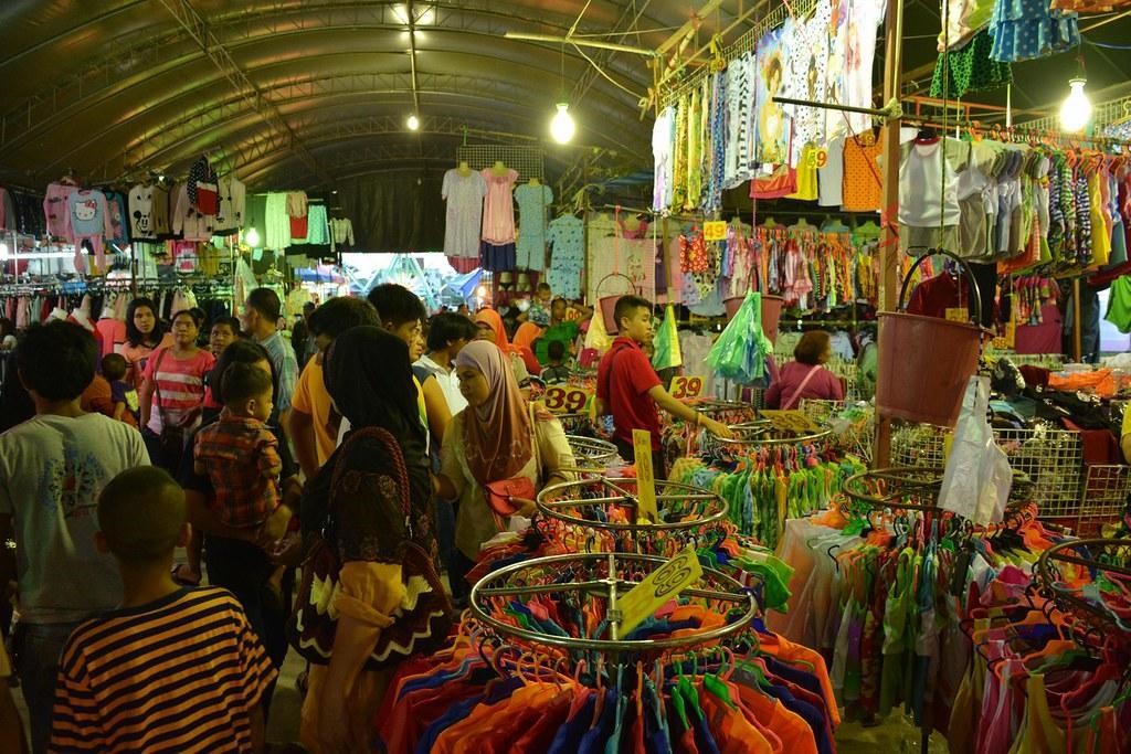 Krabi Town Night Market for Clothes Shopping