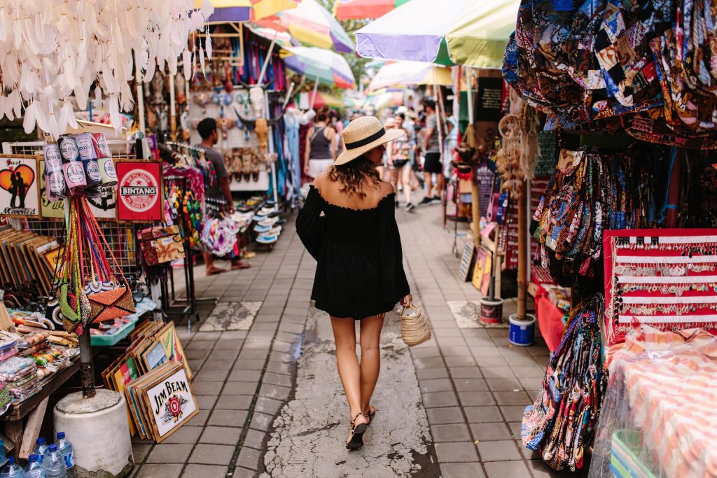 Shopping alongside the Legian Beach