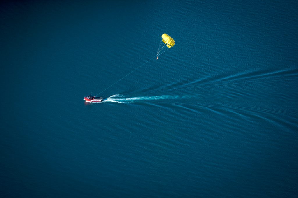 Parasailing in Dubai