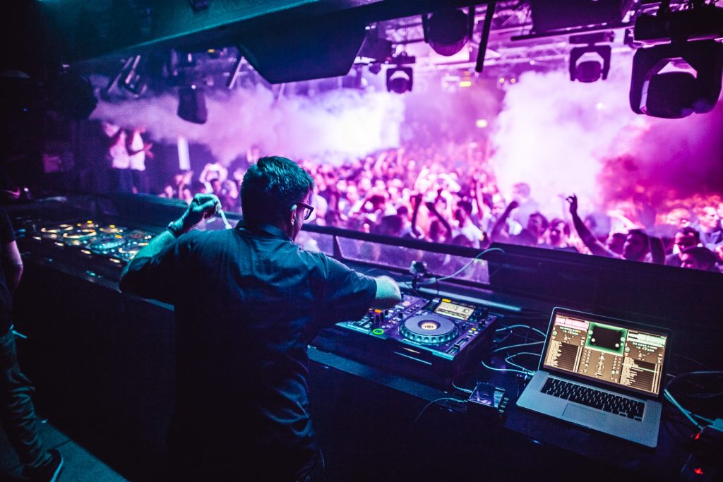 clubbing in Singapore