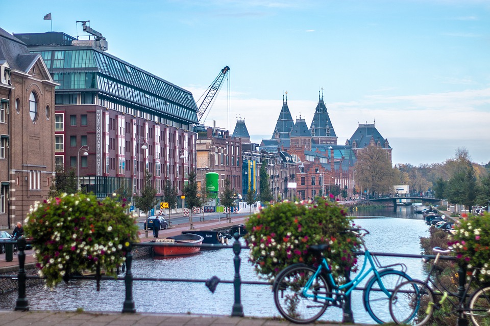 Cycles on Amsterdam Bridge