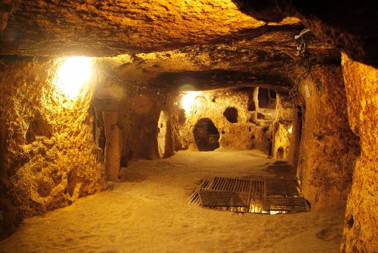 Picture of cu chi tunnels in vietnam