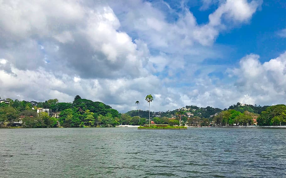 Kandy Lake