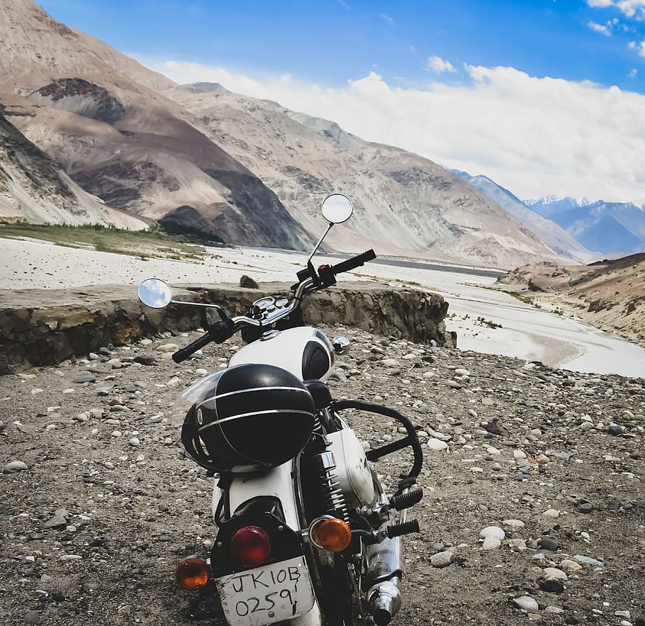 Bike rides in Manali
