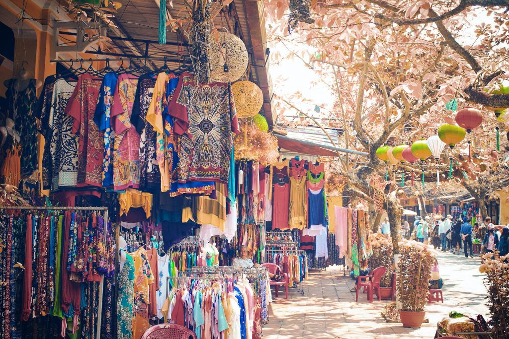 Laitumkhrah Market