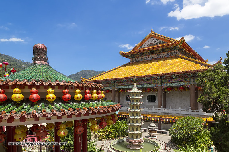 Kek lok si temple