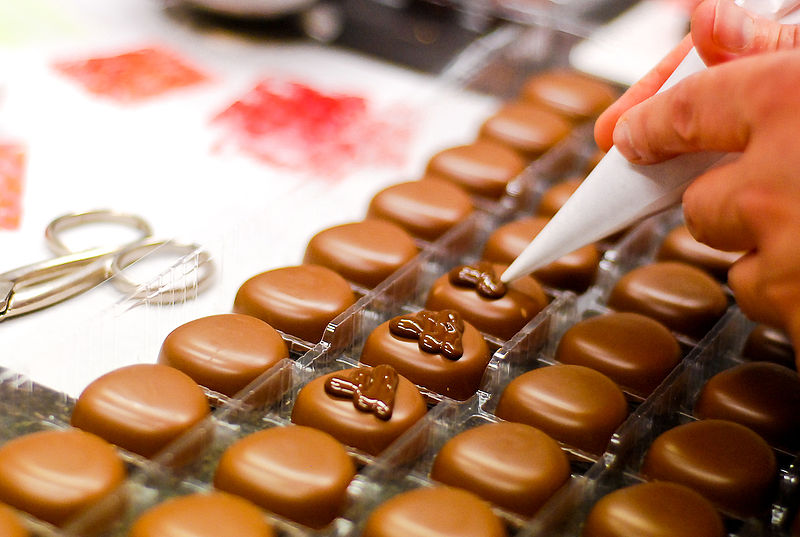 Chocolate making at Funky chocolate club Switzerland