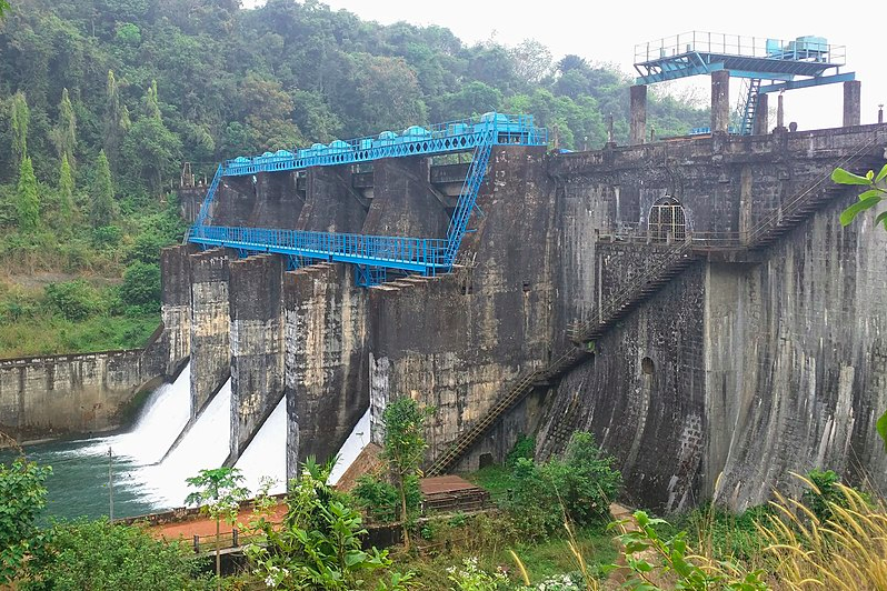 Peruvannamuzhi Dam