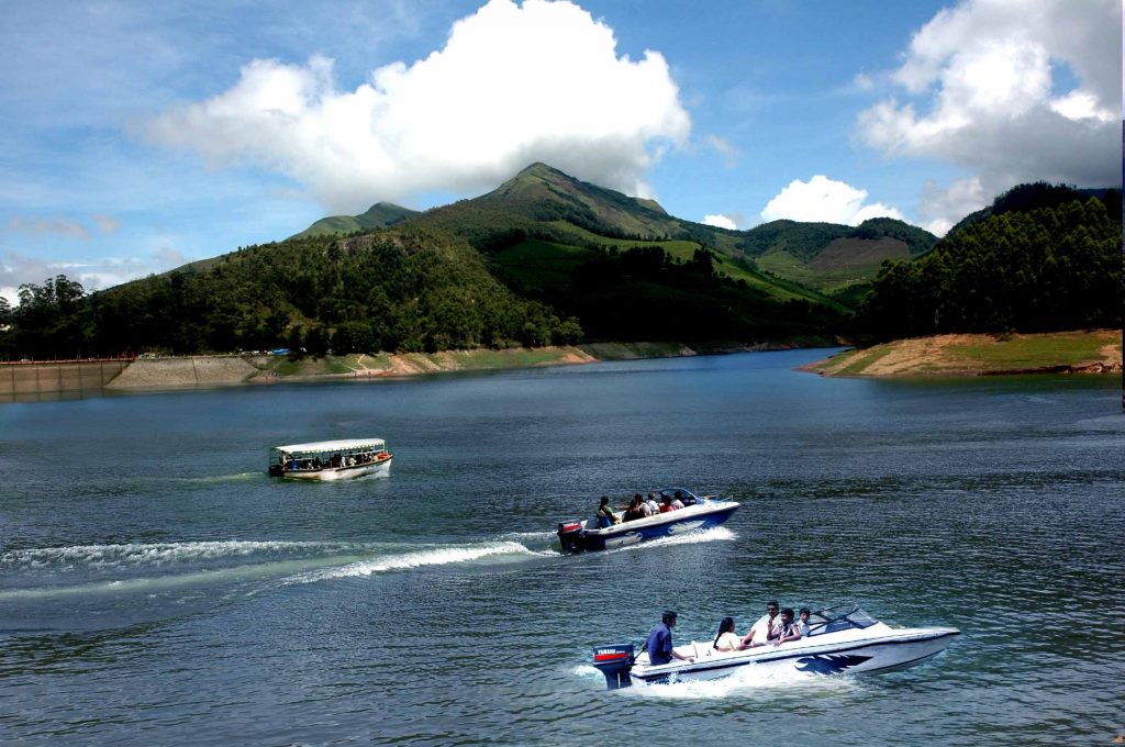A group of people rafting in Thekkady