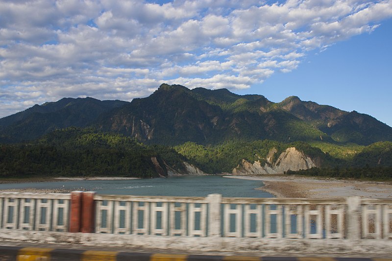 The beautiful hills of Roing