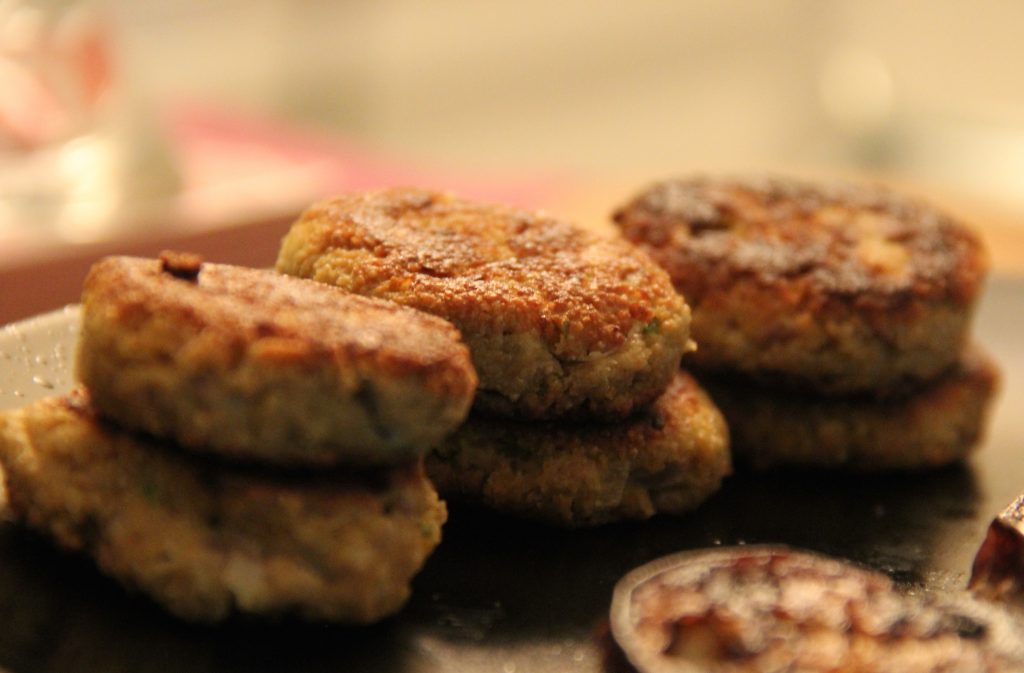 Posto-r Bora, Local snack of Bishnupur
