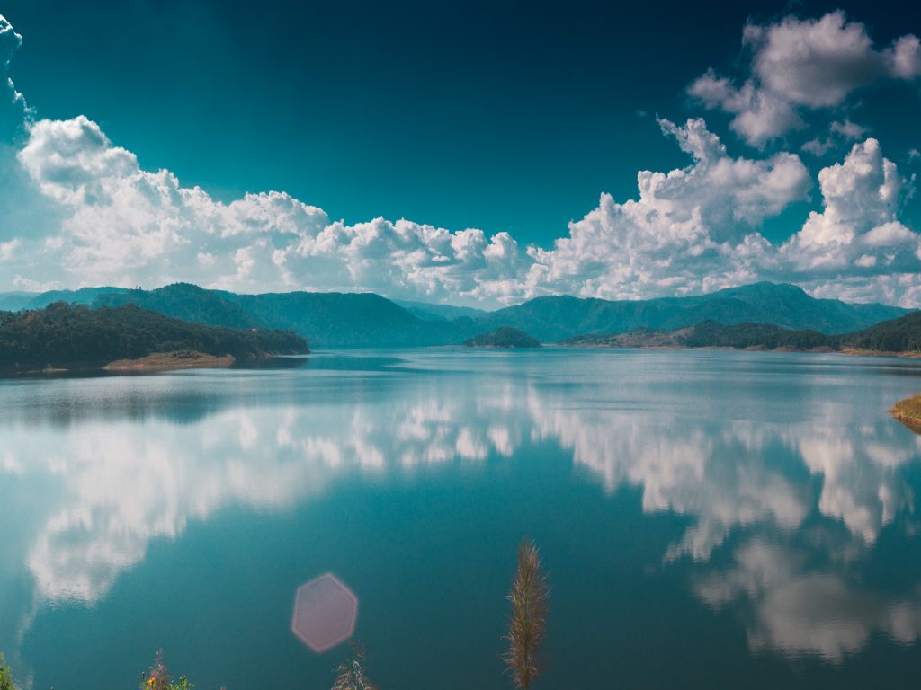 Khecheopalri Lake
