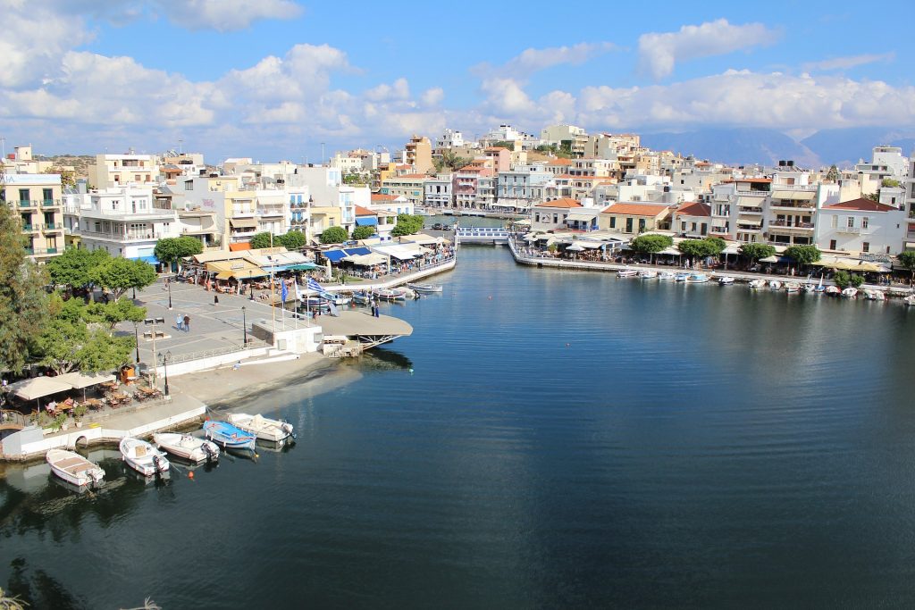 Voulismeni Lake