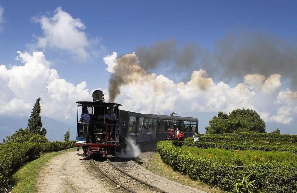 The train around Batasia Loop