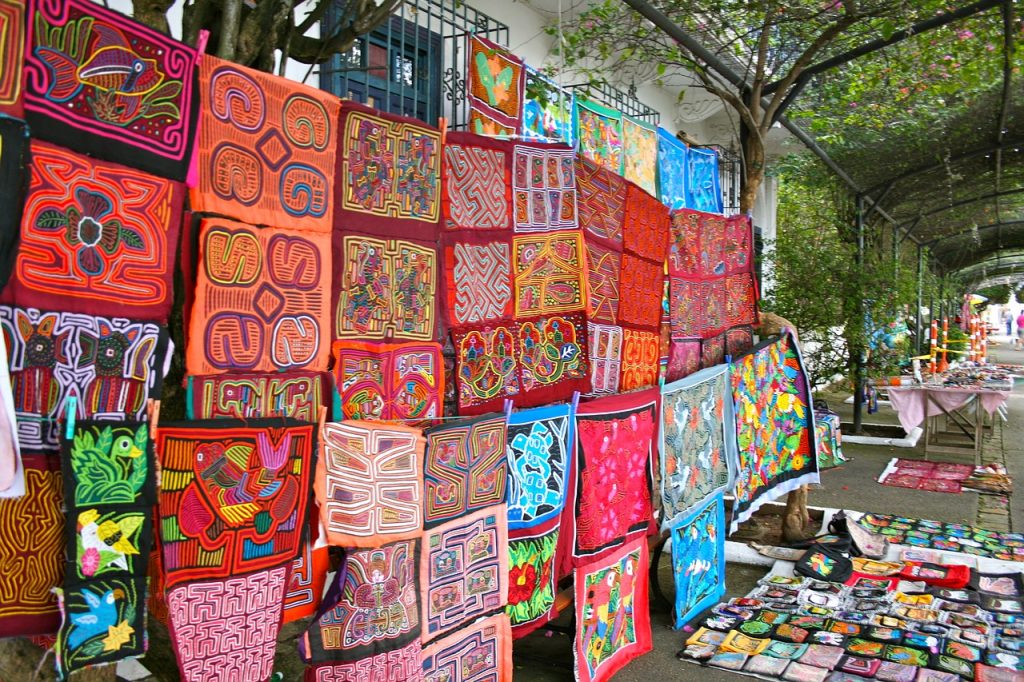 Nueva Andalusia Artisan Market