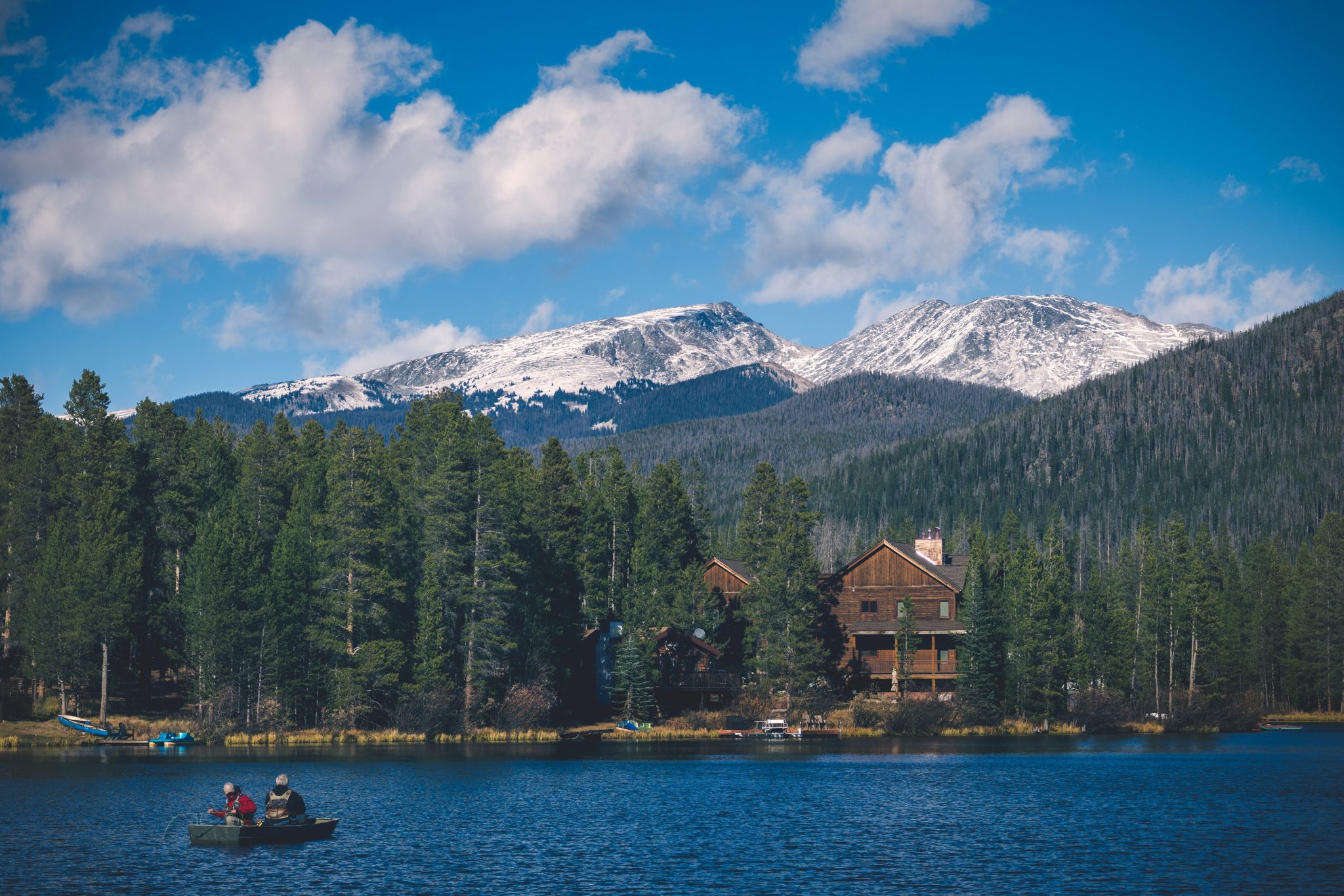 Beautiful Lakes In Kentucky For A Delightful Natural Retreat   Anders Ipsen S4TVLwDRlPM Unsplash 2048x1365 