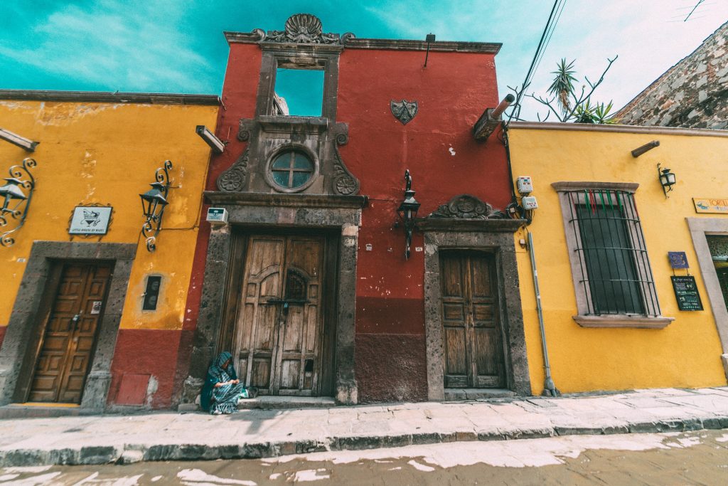 Fabrica La Aurora