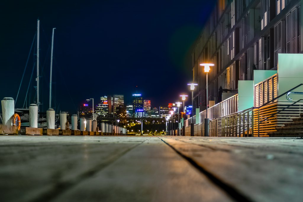 Night click in Newtown