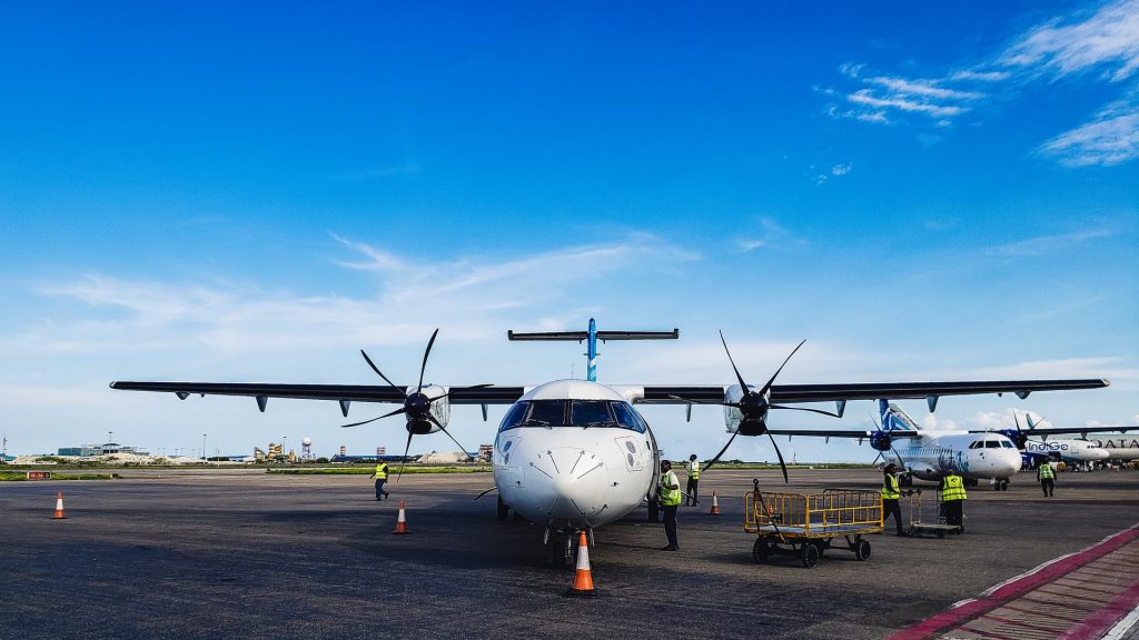 Flight to reach Maldives from Chennai