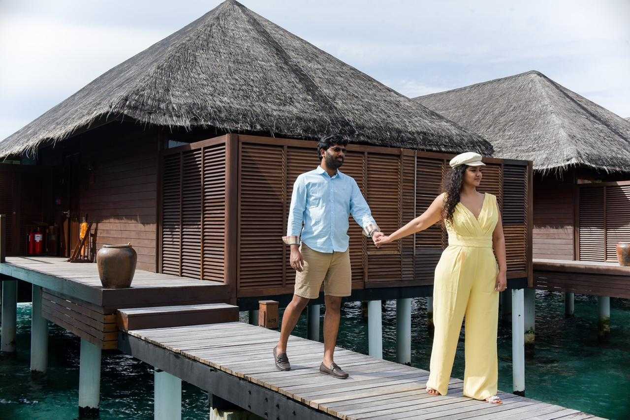 Maldives couple vacation