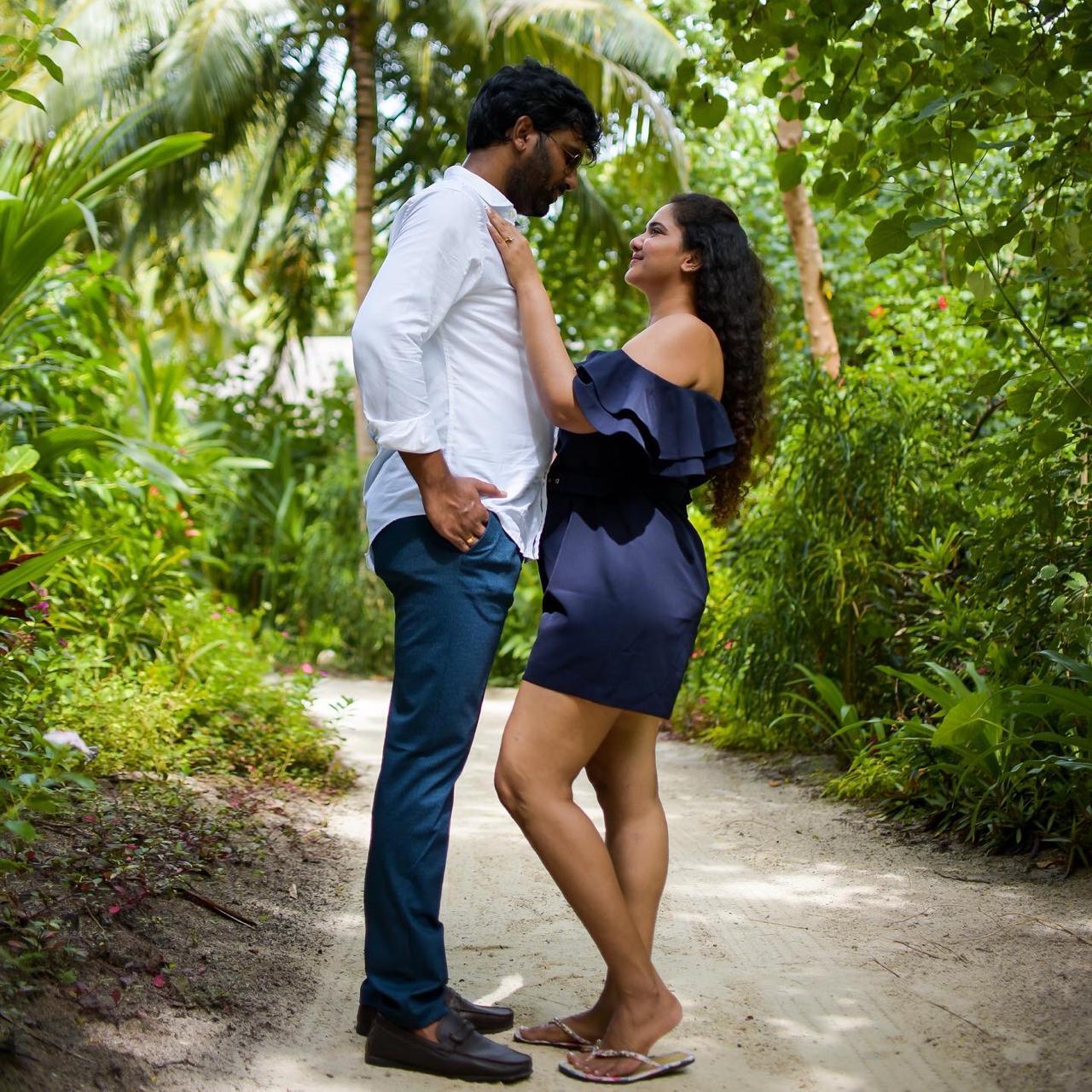 A couple on a Maldives vacation