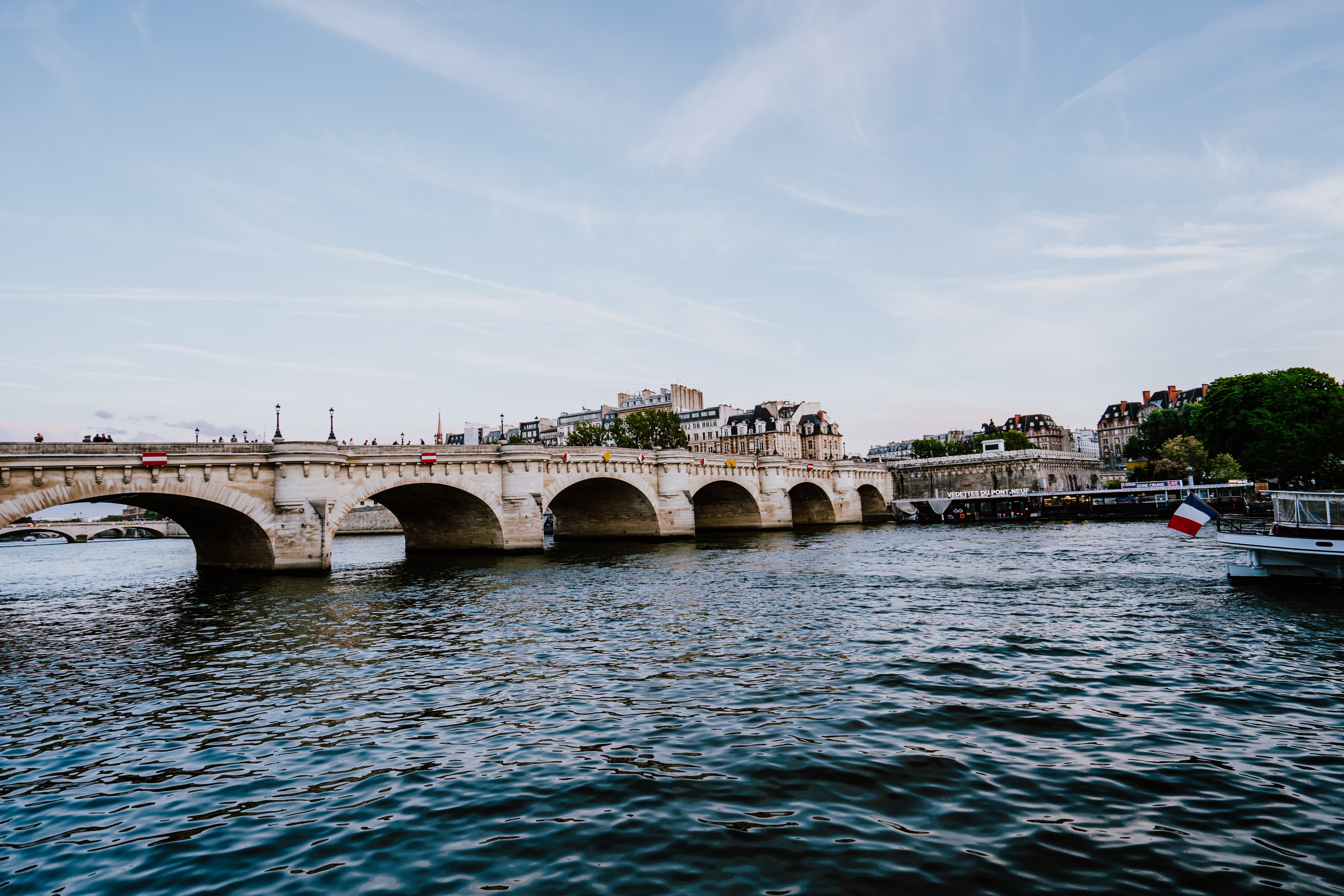 Pont des Arts, 15 romantic places to visit in Paris