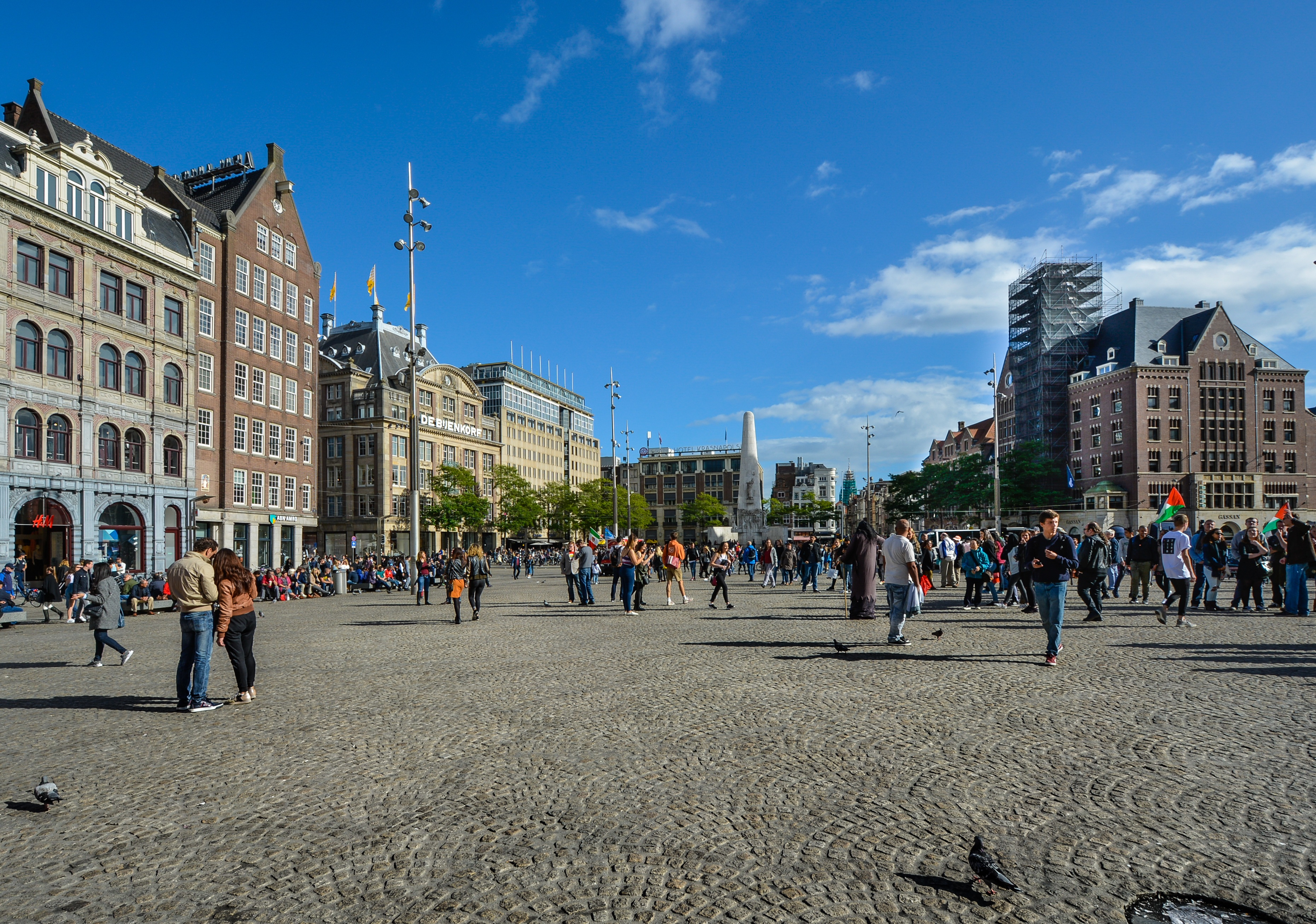 Stroll around the Dam Square, Things To Do In Amsterdam