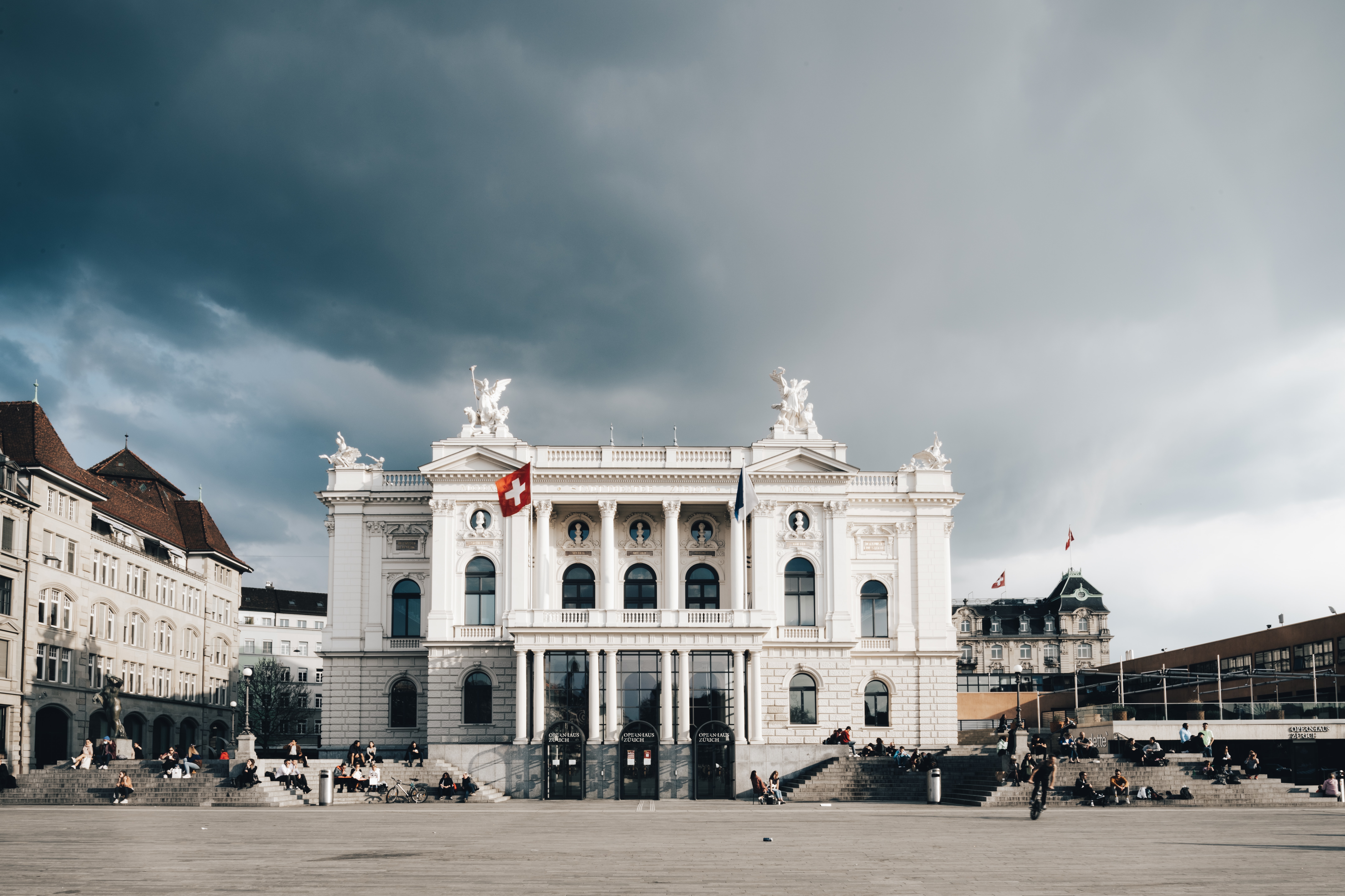 opernhaus, 15 things to do to enjoy nightlife in Switzerland