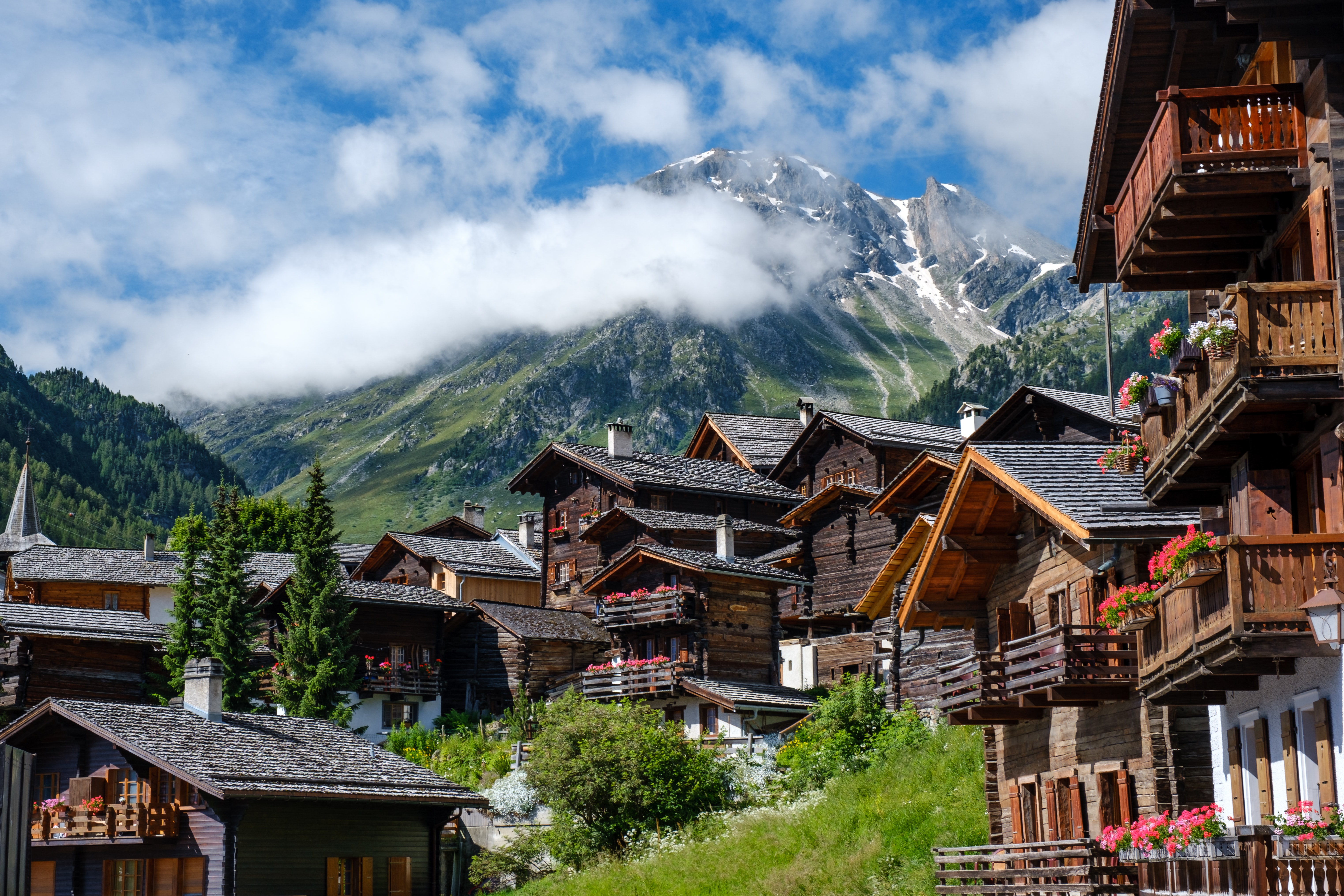 most scenic train journeys to take in Switzerland