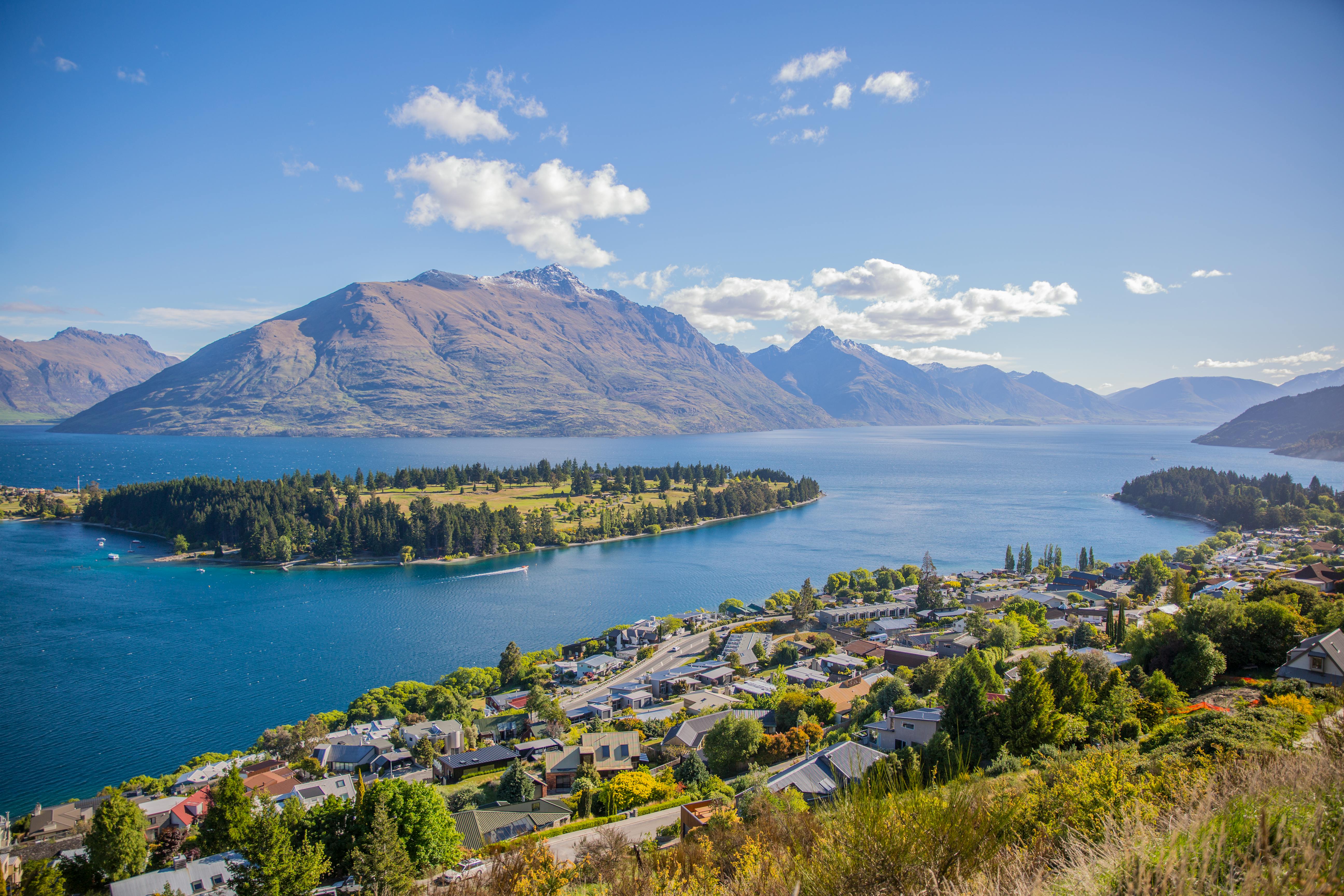 New Zealand budget travel guide