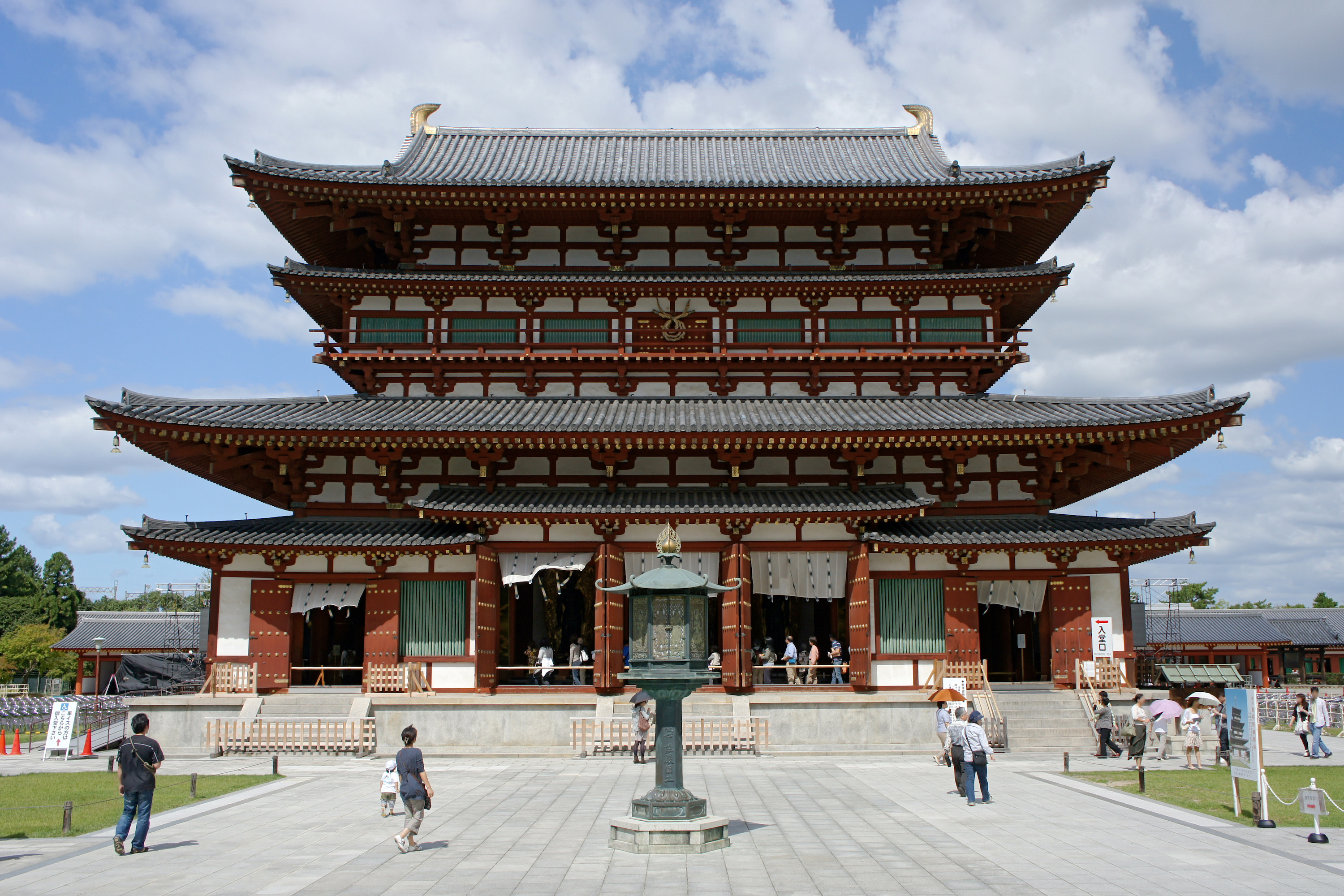 Budget Family Trips to Japan: How Far Can ₹2.5L Take a Family?